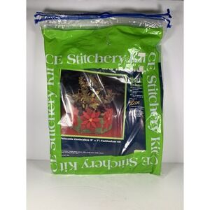 Creative Expressions Stitchery‎ Kit Poinsettia Centerpiece Fashion ease Kit NIP